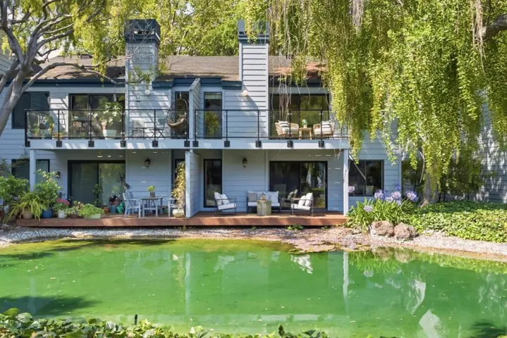 905 W Middlefield Road 972, Mountain View, California 94043