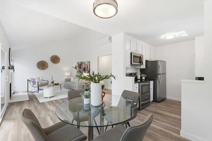 905 W Middlefield Road 972, Mountain View, California 94043