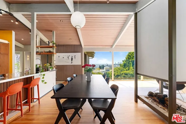 1513 Forest Knoll Drive, Los Angeles, California 90069