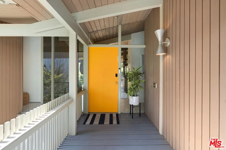 1513 Forest Knoll Drive, Los Angeles, California 90069