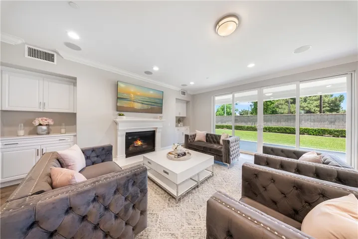 10095 Goldenrod Court, Rancho Cucamonga, California 91701