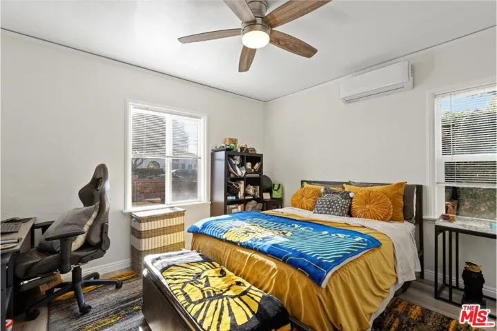 5718 Linden Avenue, Long Beach, California 90805