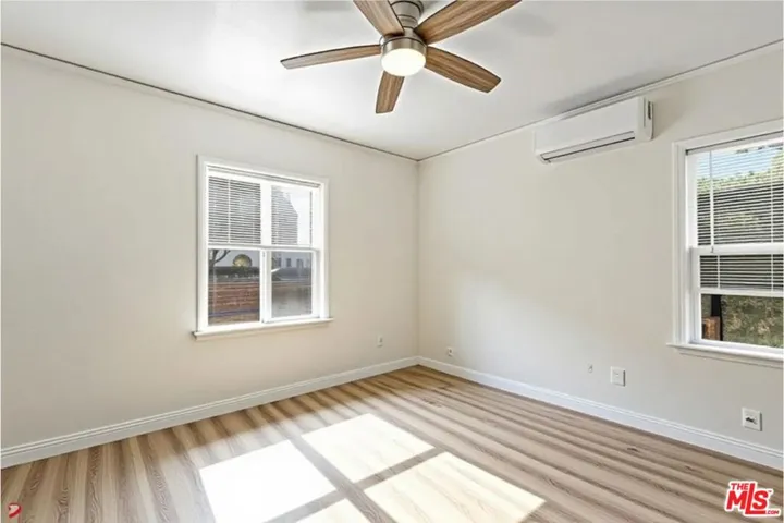 5718 Linden Avenue, Long Beach, California 90805
