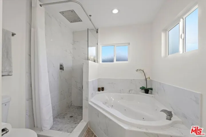 5718 Linden Avenue, Long Beach, California 90805