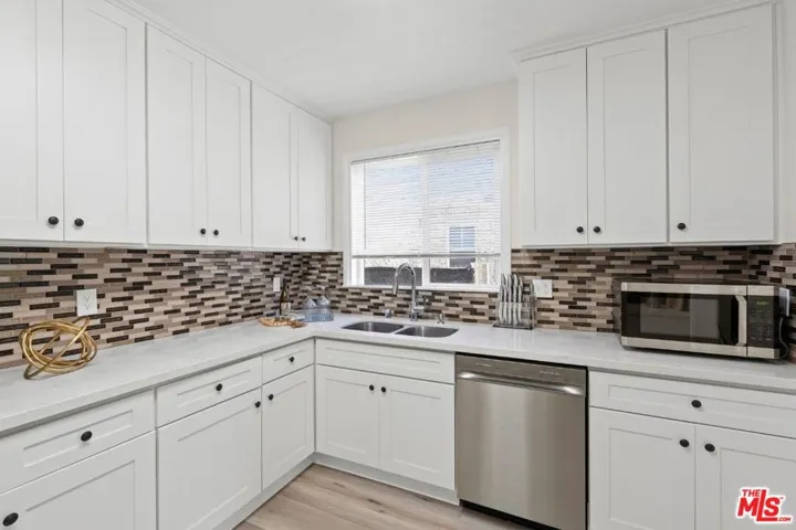 5718 Linden Avenue, Long Beach, California 90805
