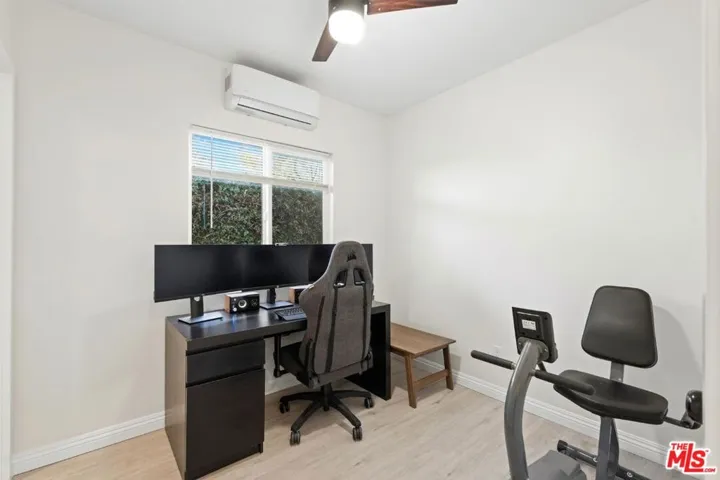 5718 Linden Avenue, Long Beach, California 90805