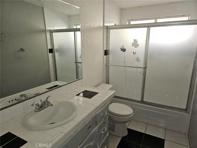 Hall Bathroom
