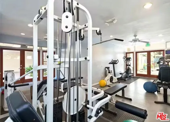 330 S Barrington Avenue 309, Los Angeles, California 90049