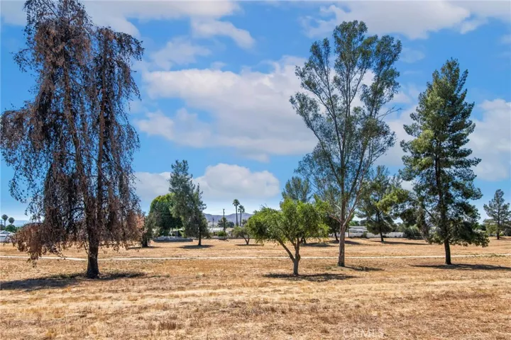 28763 Bradley Road, Menifee, California 92586