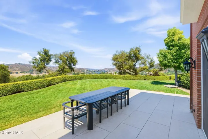 5-web-or-mls-2342-heatherbank-court