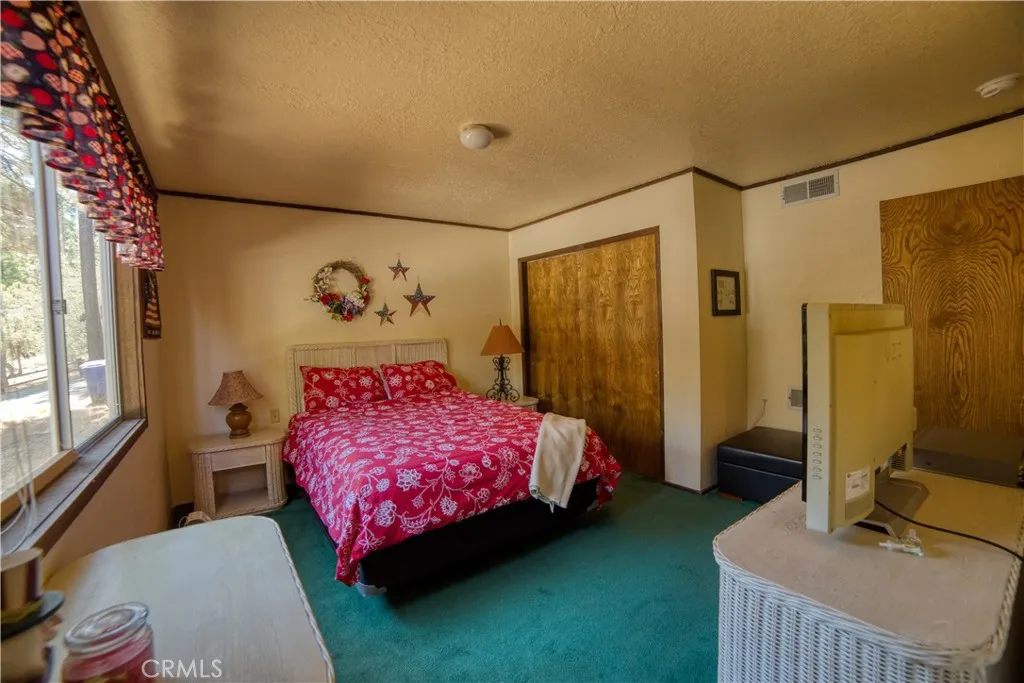 Master Bed Room Down
