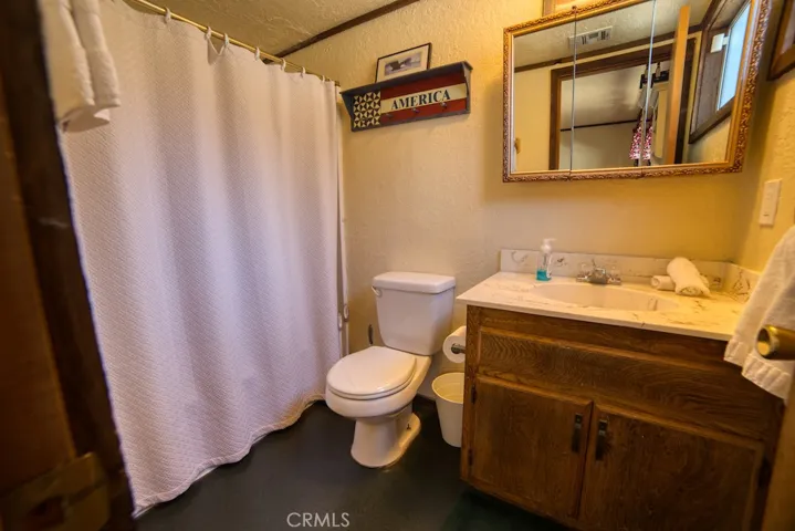 Master Bed Room Down Bath Room