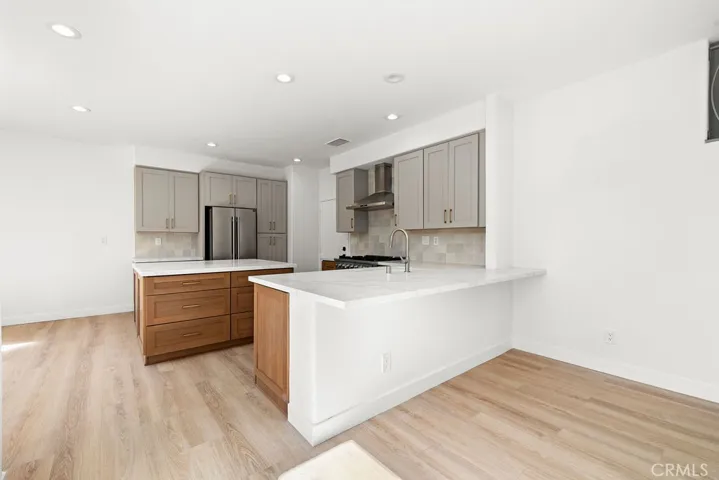 Bright, open kitchen with modern finishes and an inviting layout for everyday living.