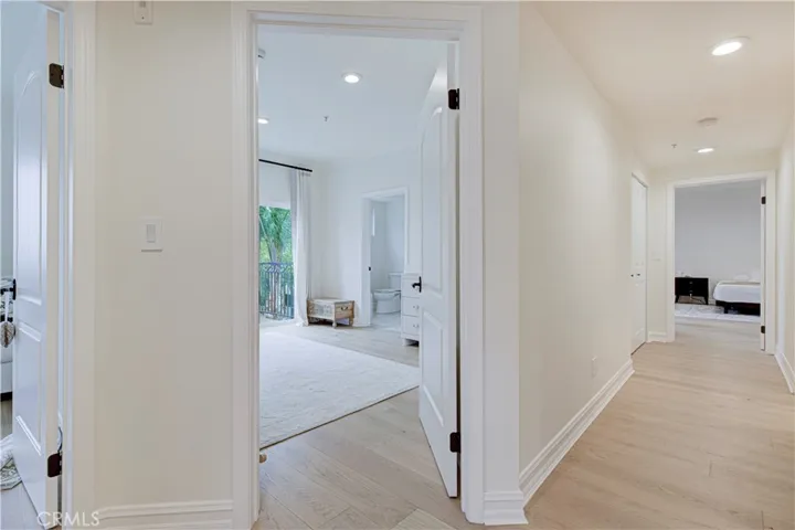 565 E San Jose Ph1, Burbank, California 91501