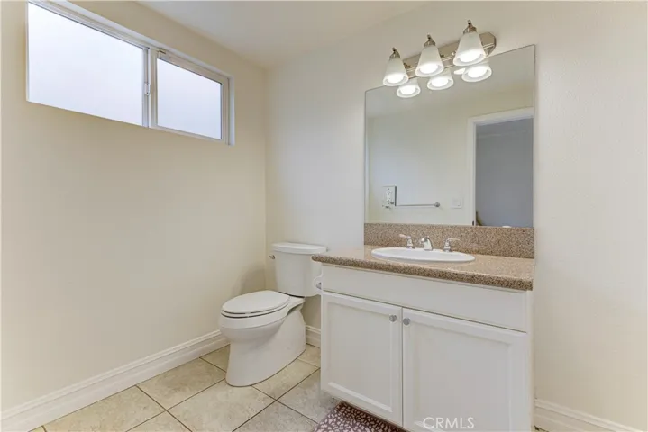 565 E San Jose Ph1, Burbank, California 91501