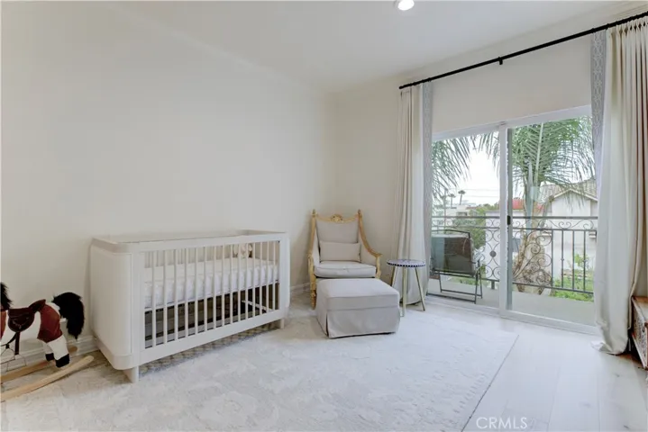 565 E San Jose Ph1, Burbank, California 91501