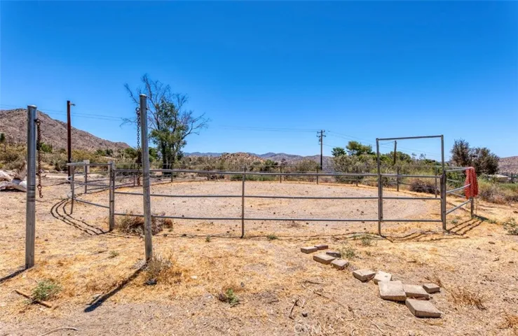 10344 San Gorgonio Avenue, Morongo Valley, California 92256