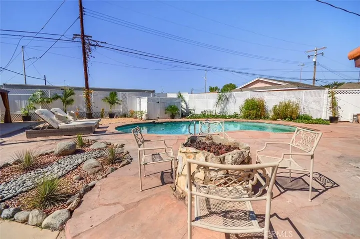 6245 Faust, Lakewood, California 90713