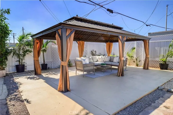 6245 Faust, Lakewood, California 90713