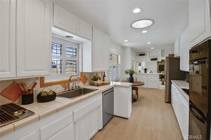 6245 Faust, Lakewood, California 90713