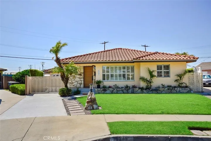 6245 Faust, Lakewood, California 90713