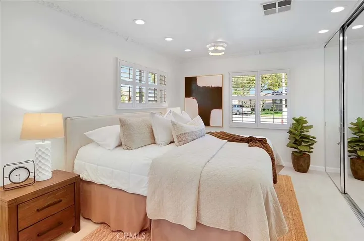 6245 Faust, Lakewood, California 90713