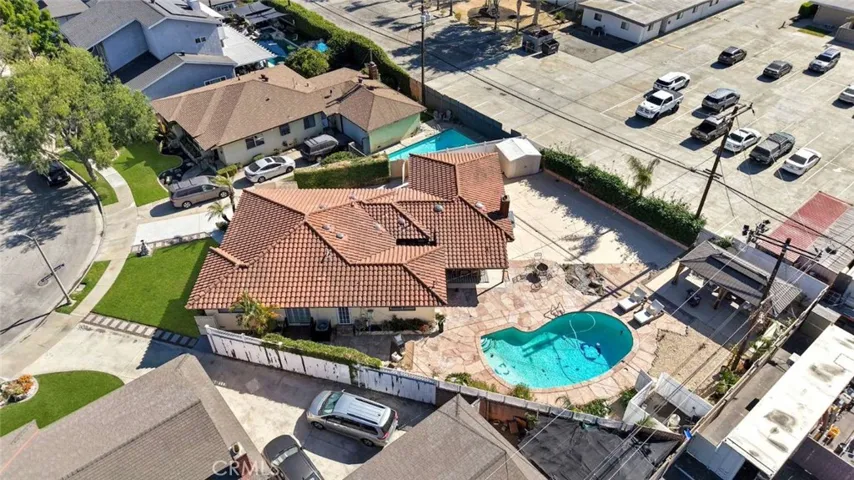 6245 Faust, Lakewood, California 90713