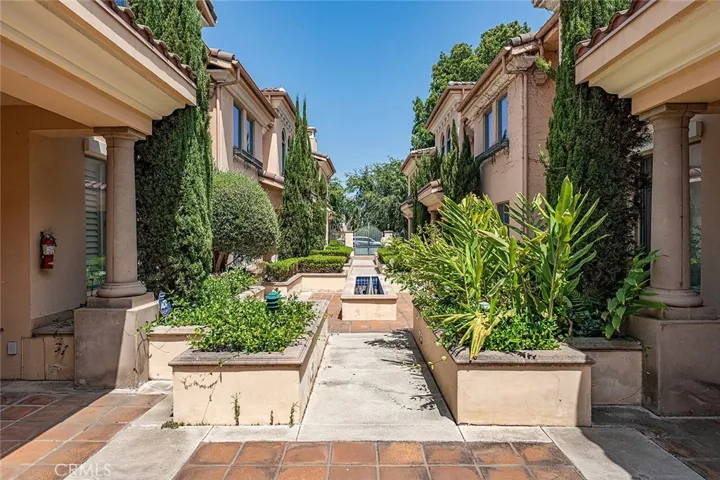 51 S San Gabriel 7, Pasadena, California 91107