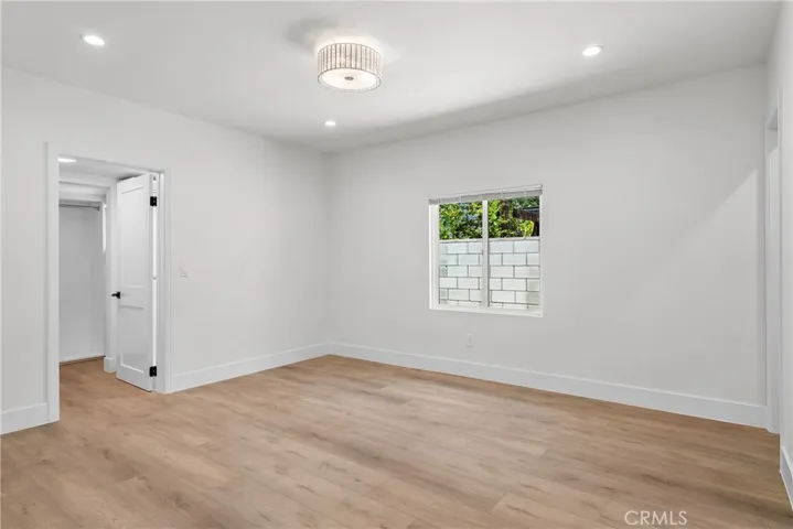 2057 E Villa, Pasadena, California 91107
