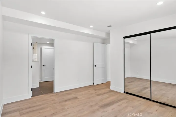 2057 E Villa, Pasadena, California 91107