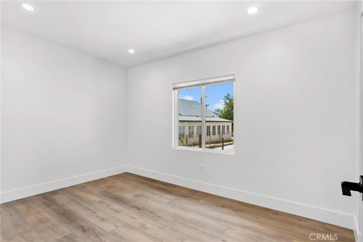 2057 E Villa, Pasadena, California 91107