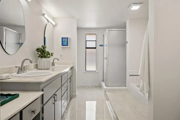 10093 Senate Way, Cupertino, California 95014
