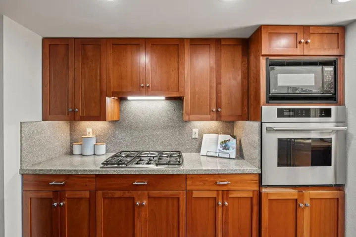 10093 Senate Way, Cupertino, California 95014