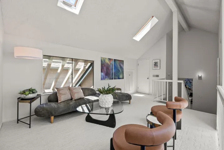 10093 Senate Way, Cupertino, California 95014