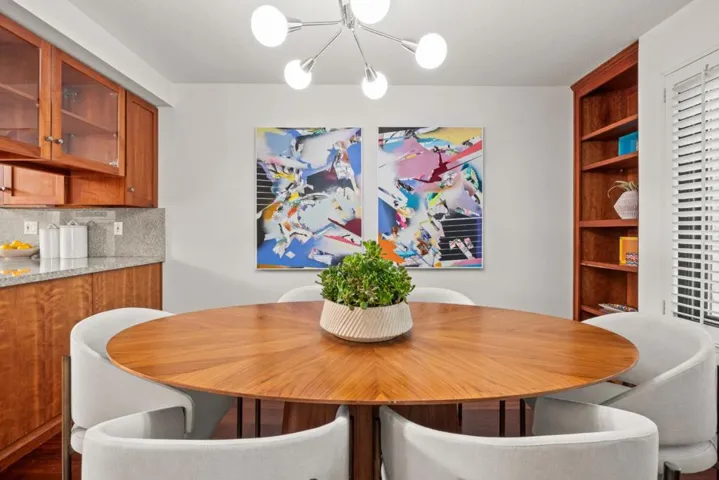10093 Senate Way, Cupertino, California 95014