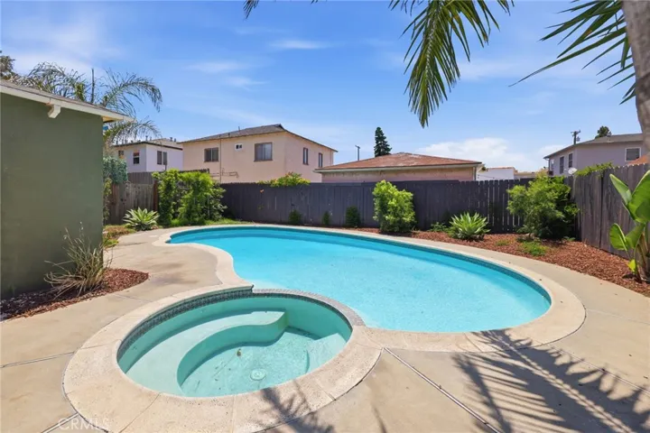535 Nebraska, Long Beach, California 90802