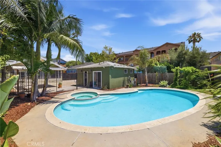 535 Nebraska, Long Beach, California 90802