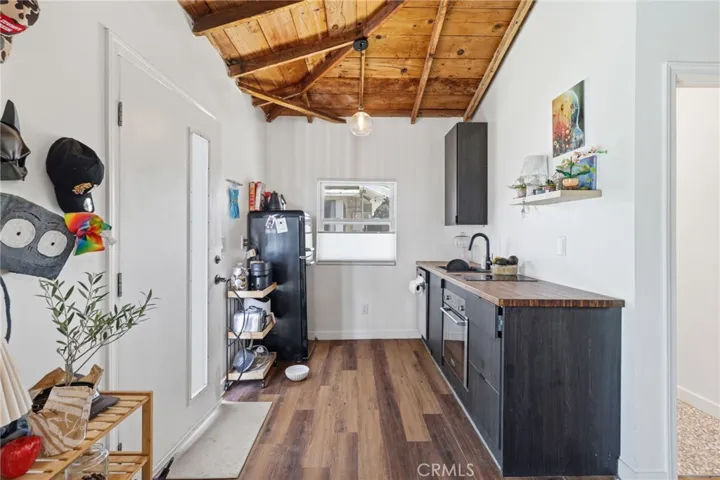 535 Nebraska, Long Beach, California 90802