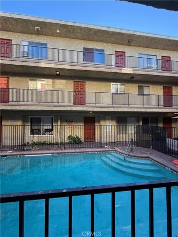 21219 Roscoe, Canoga Park, California 91304