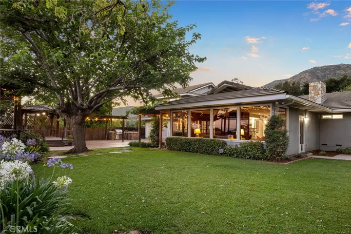 1060 W Leadora Avenue, Glendora, California 91741