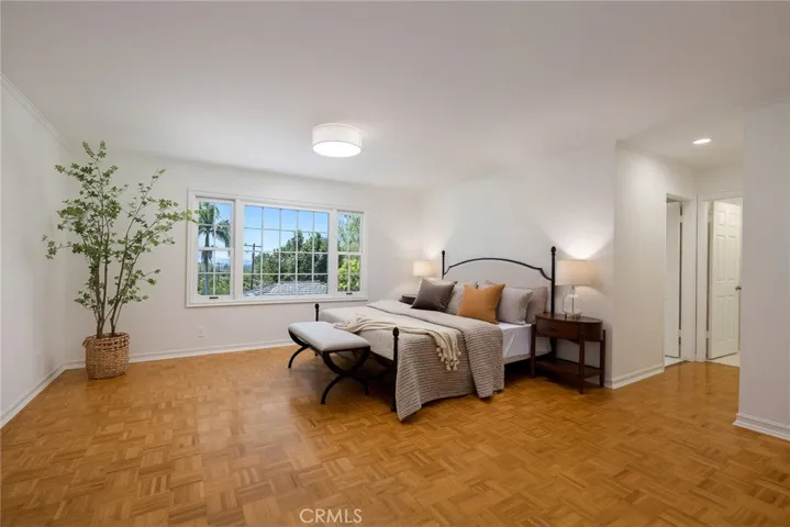 1060 W Leadora Avenue, Glendora, California 91741