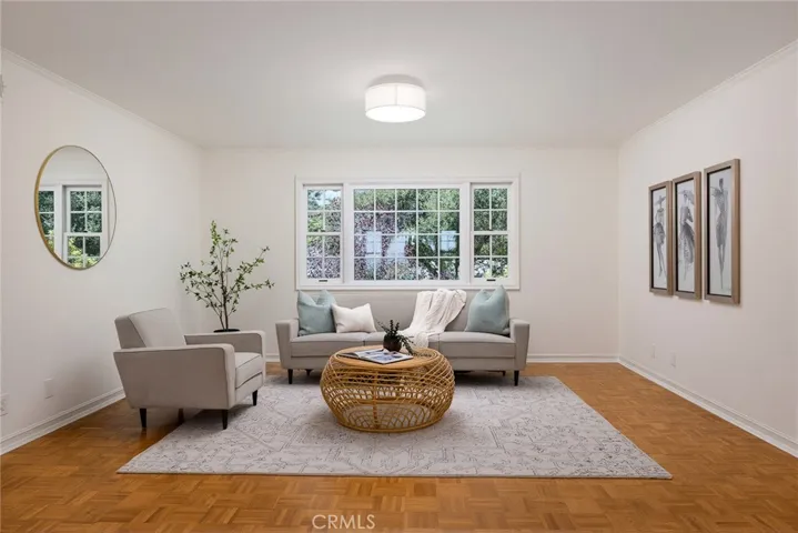 1060 W Leadora Avenue, Glendora, California 91741