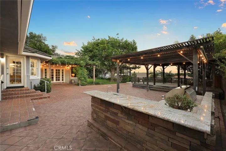 1060 W Leadora Avenue, Glendora, California 91741