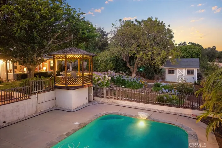 1060 W Leadora Avenue, Glendora, California 91741