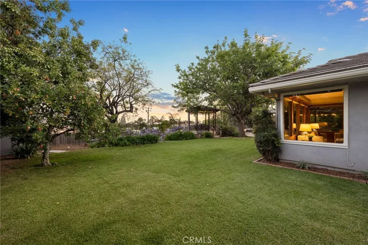 1060 W Leadora Avenue, Glendora, California 91741