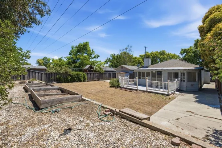 3181 Maddux Drive, Palo Alto, California 94303