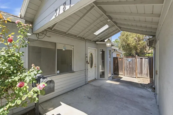 3181 Maddux Drive, Palo Alto, California 94303