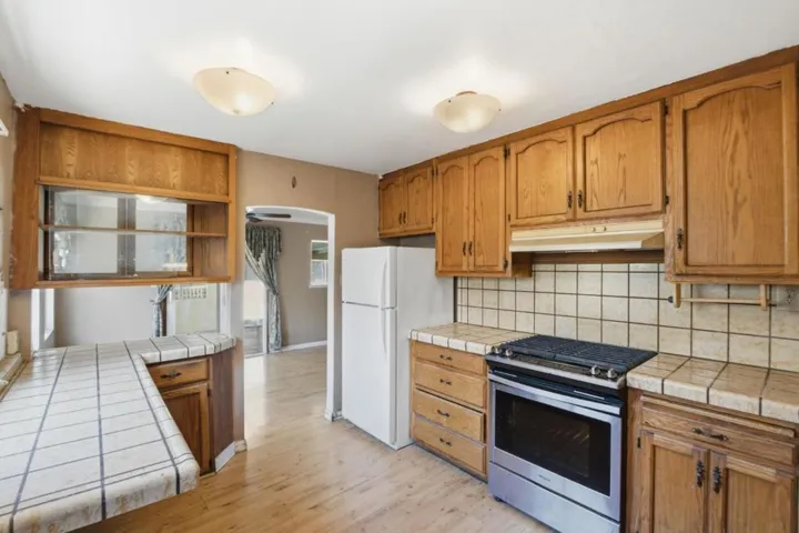 3181 Maddux Drive, Palo Alto, California 94303