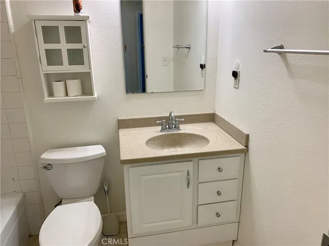 3053 Knollwood, La Verne, California 91750
