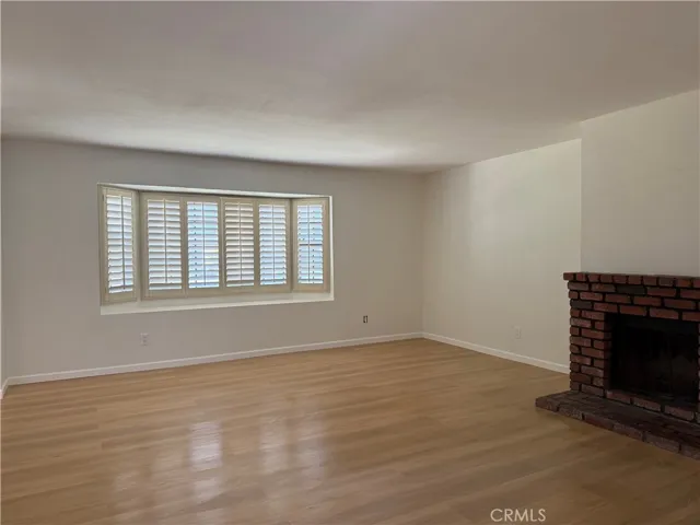 4195 Kingsley 43, Montclair, California 91763